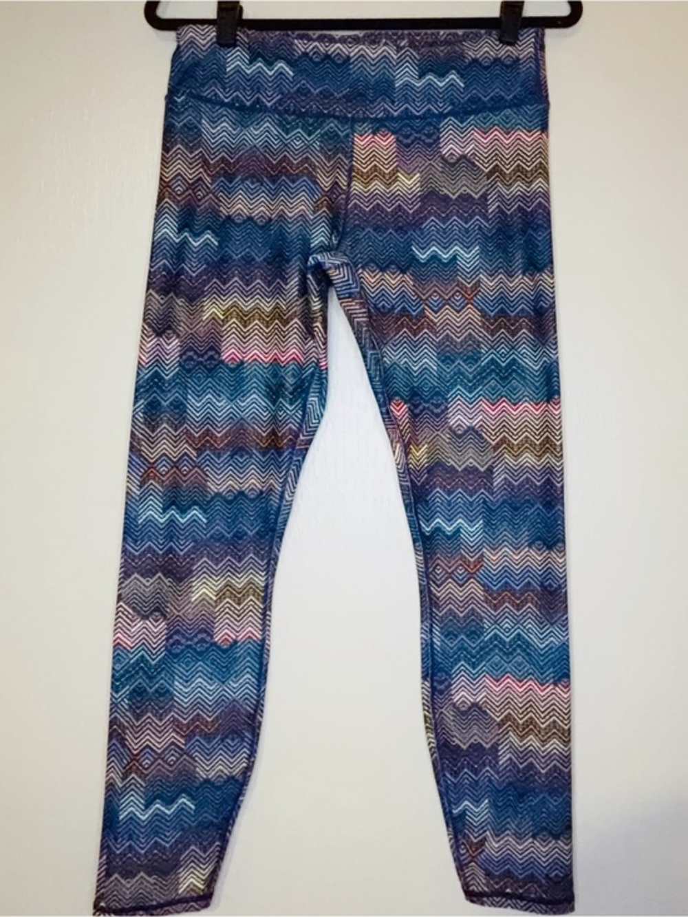 Fabletics Chevron-Print Leggings in Navy Multi
